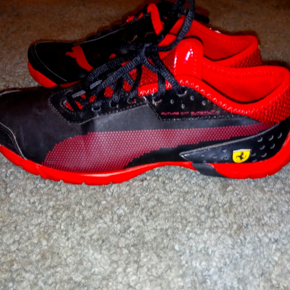Puma womens shoes size 5
